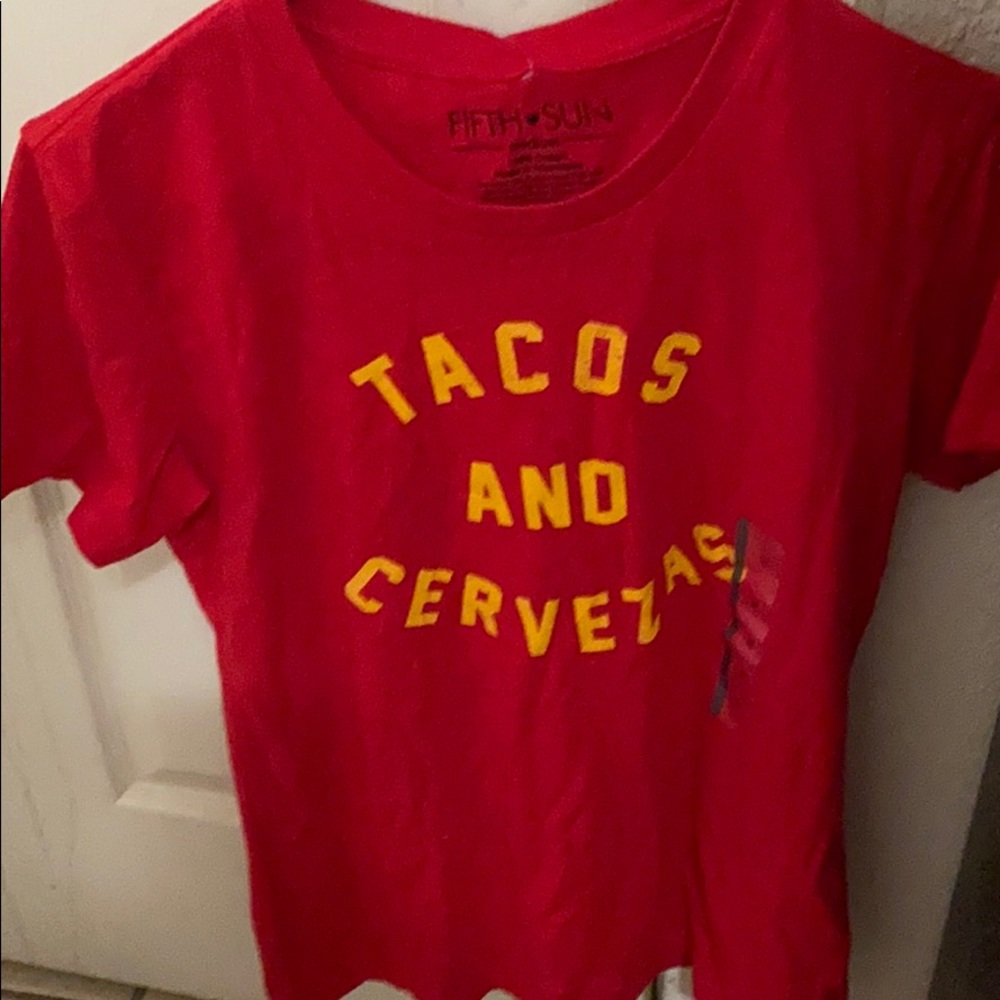 Tee shirt